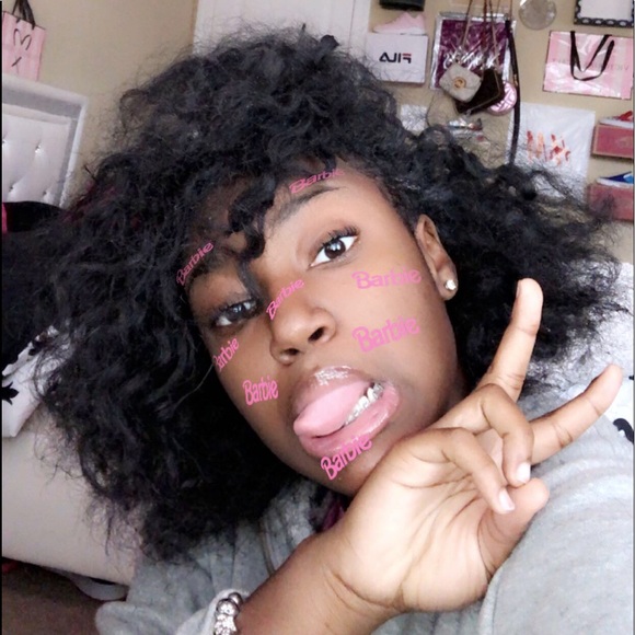 Meet your Posher, Madison - Picture 3 of 6